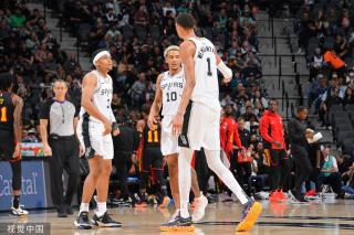 赛后与父母 赛后与父母